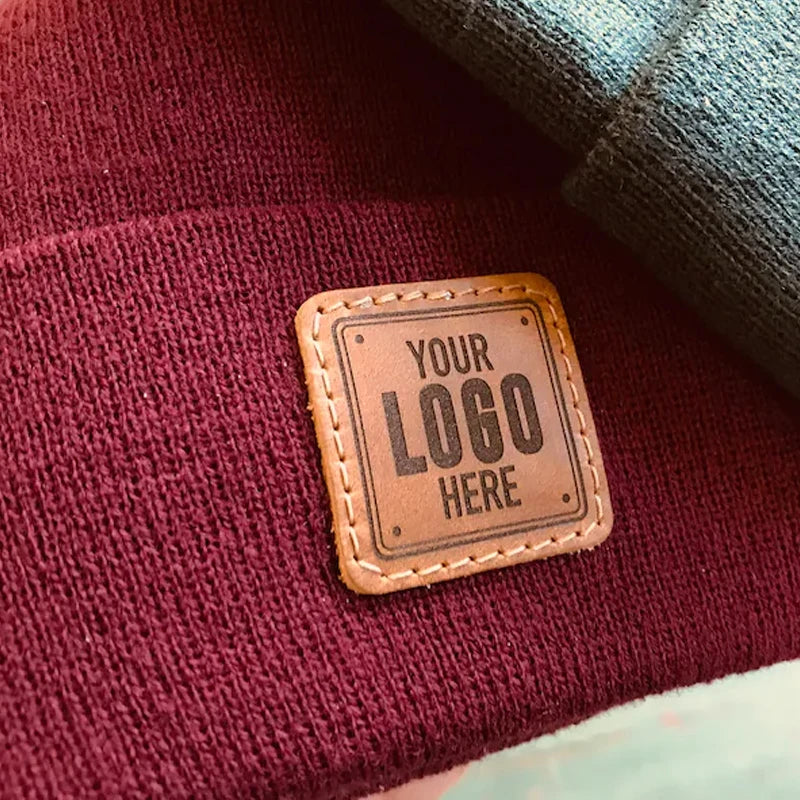Klassisk Strikket Beanie Hue med Lædermærke Unisex