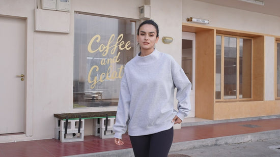 Trendy Queen Mock Neck Sweatshirt til Kvinder